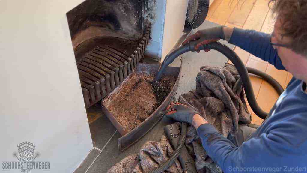 Prijs schoorsteenvegen Zundert schouw reinigen Prijs schoorsteenvegen Zundert schouw reinigen